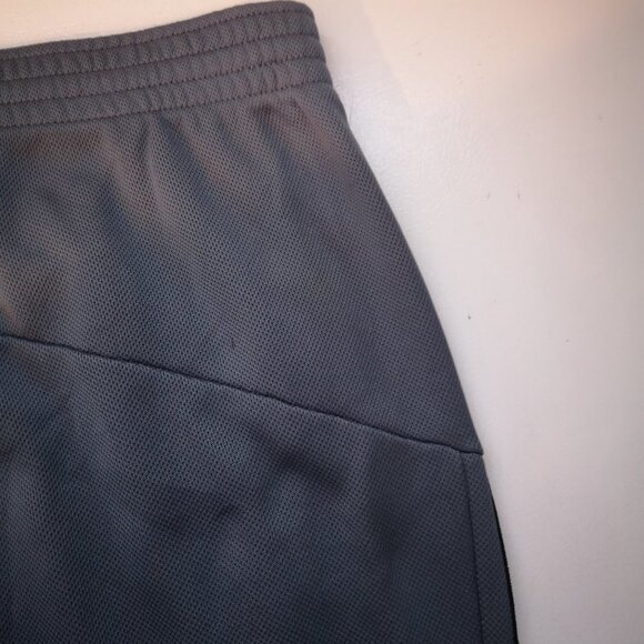 Adidas Climawarm Men's Size 3XL Loose Fit Fleece Lined Grey Track Pants - Picture 12 of 12